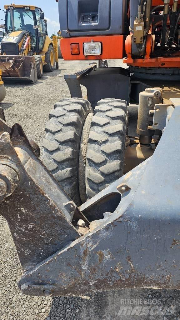 Fiat-Kobelco E215W Excavatoare cu roti