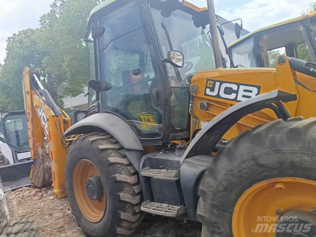 JCB 4CX Buldoexcavatoare