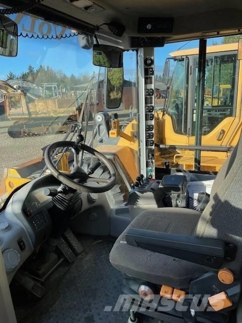 Volvo L120F Incarcator pe pneuri