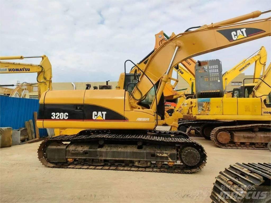 CAT 320C Excavatoare pe șenile
