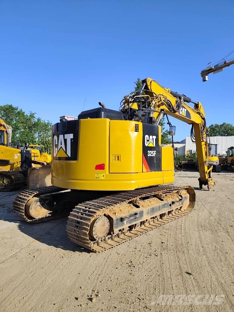 CAT 325 FL CR Excavatoare pe șenile
