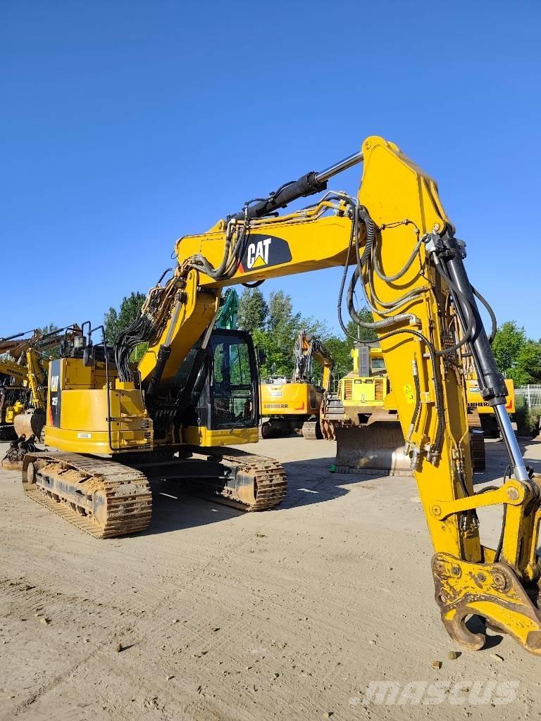 CAT 325 FL CR Excavatoare pe șenile
