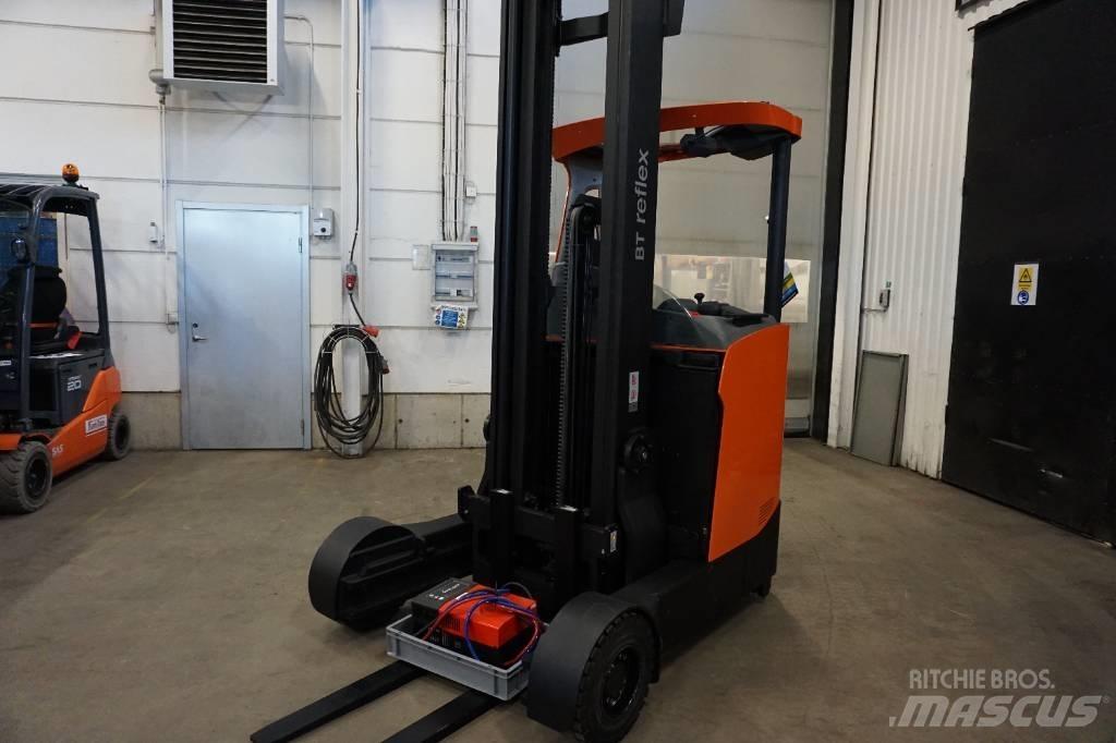 Toyota RRE160HR Stivuitor cu catarg retractabil