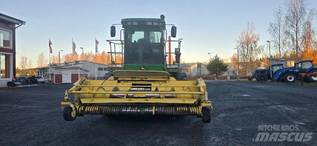 John Deere 7400 Forajere cu autopropulsare