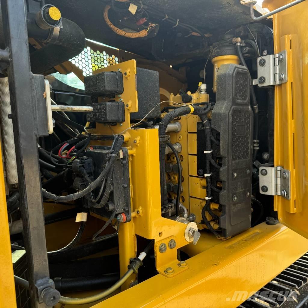 CAT 310 Excavatoare pe șenile
