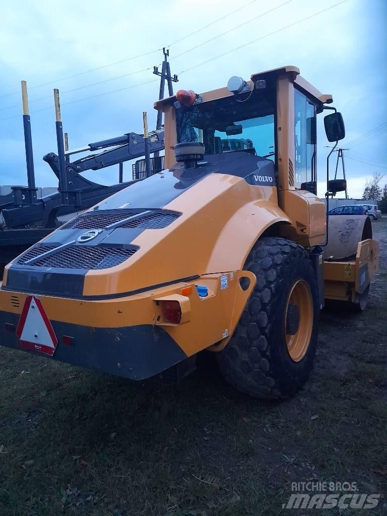 Volvo SD 135 B Compactoare monocilindrice