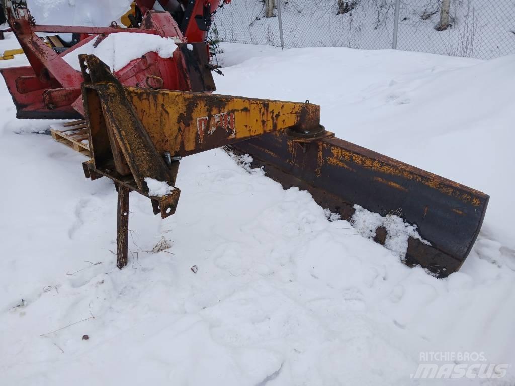 Raju Perälevy 250 cm Buldozer