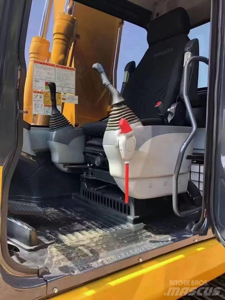 Komatsu 160-7 Excavatoare pe șenile
