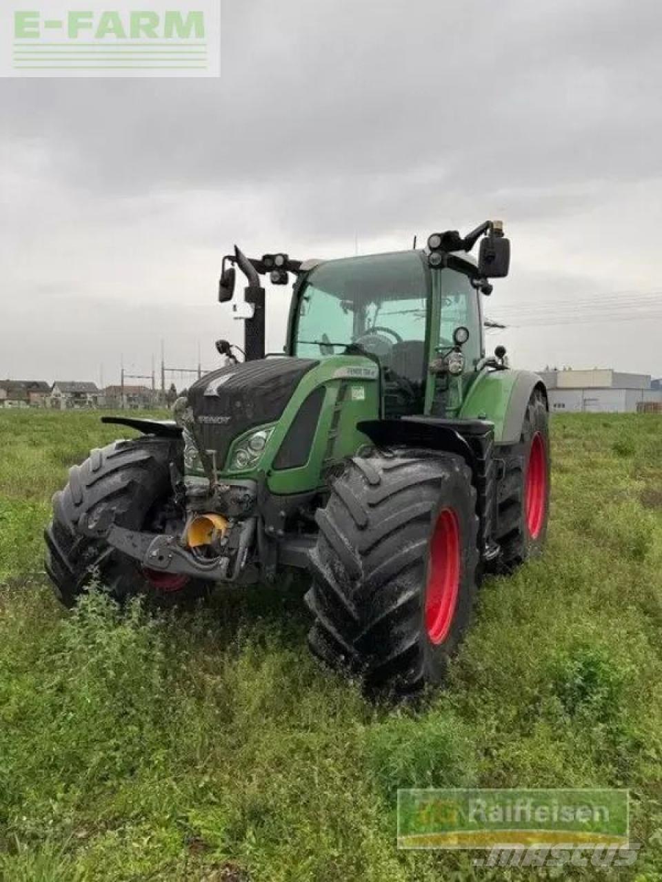 Fendt 724 vario Tractoare