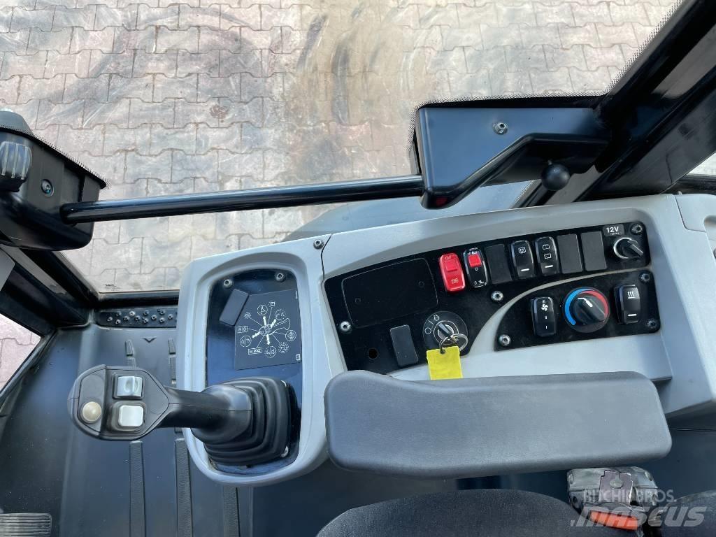 CAT 906 M Incarcator pe pneuri