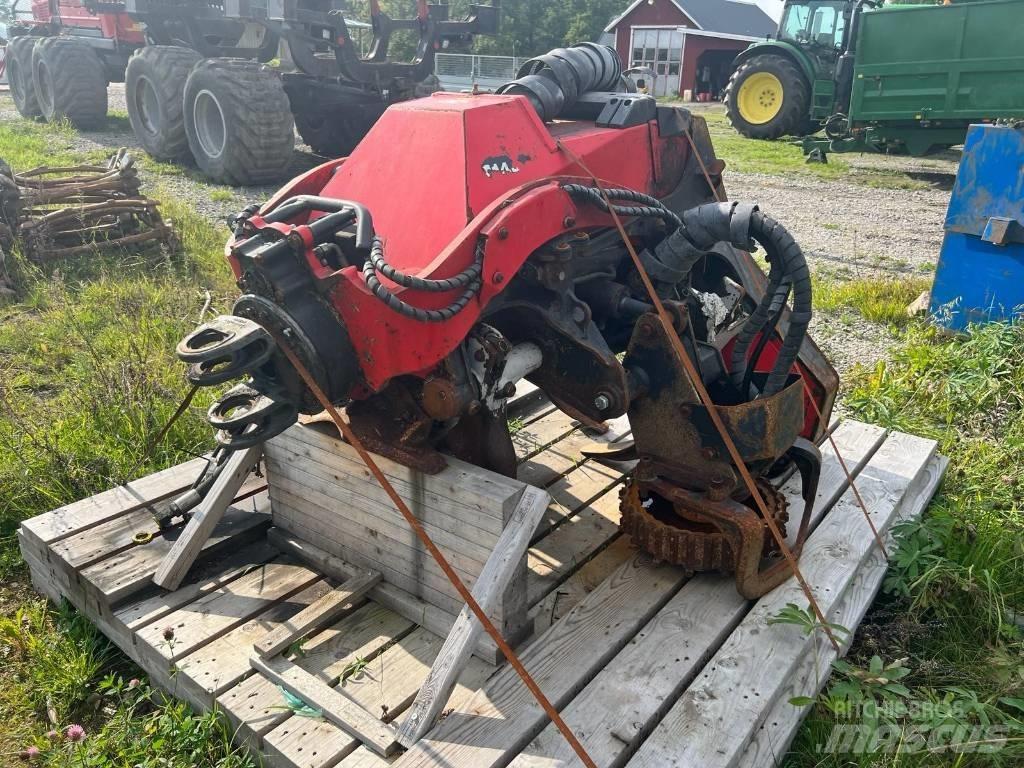 Komatsu C144 Capete pentru culegatoare