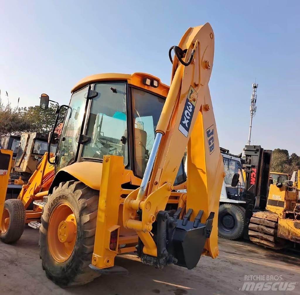 JCB 3 CX Buldoexcavatoare