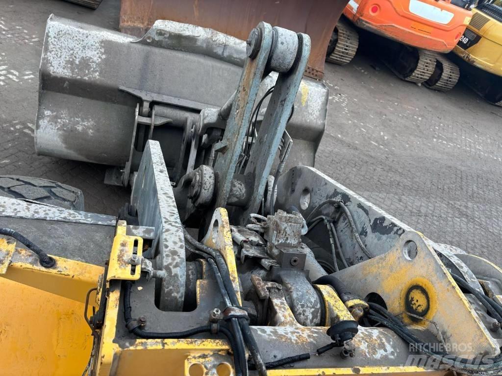 Volvo L 120 E Incarcator pe pneuri