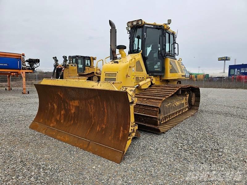 Komatsu D 61 PX-23 Buldozere pe senile