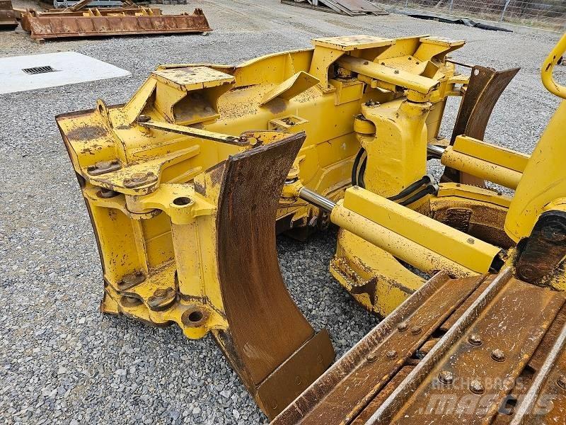 Komatsu D 61 PX-23 Buldozere pe senile