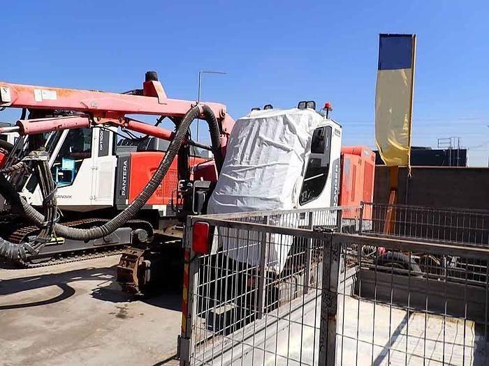 Sandvik DX800 Echipamente de forare la suprafata