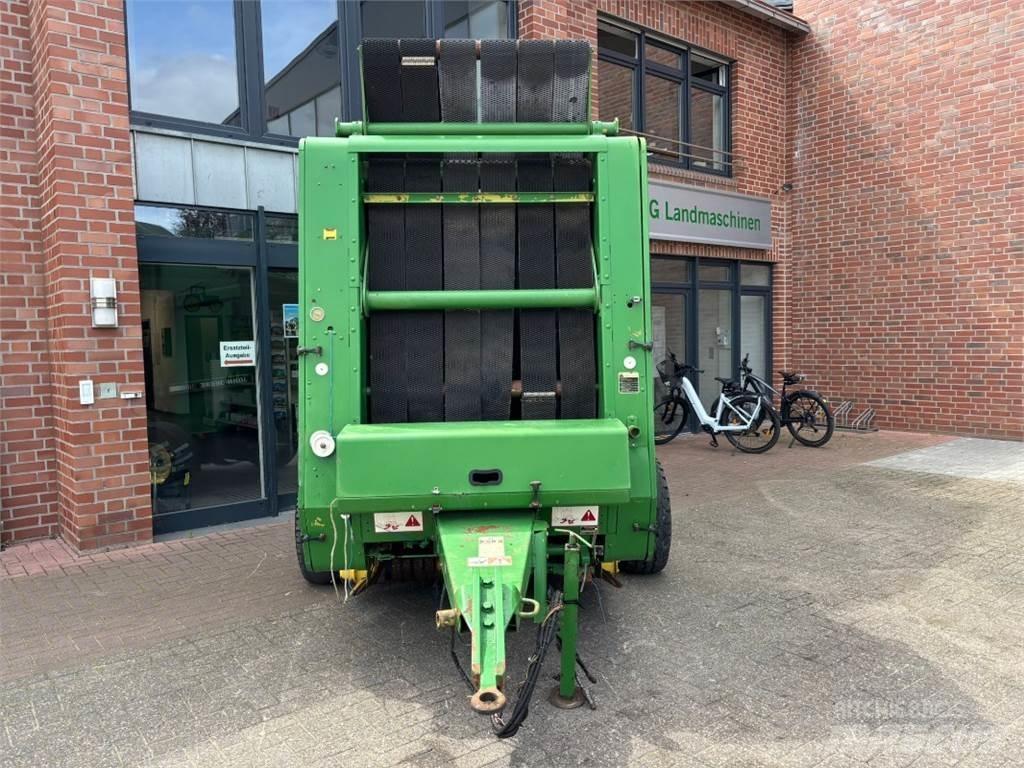 John Deere 550 Masina de balotat cilindric