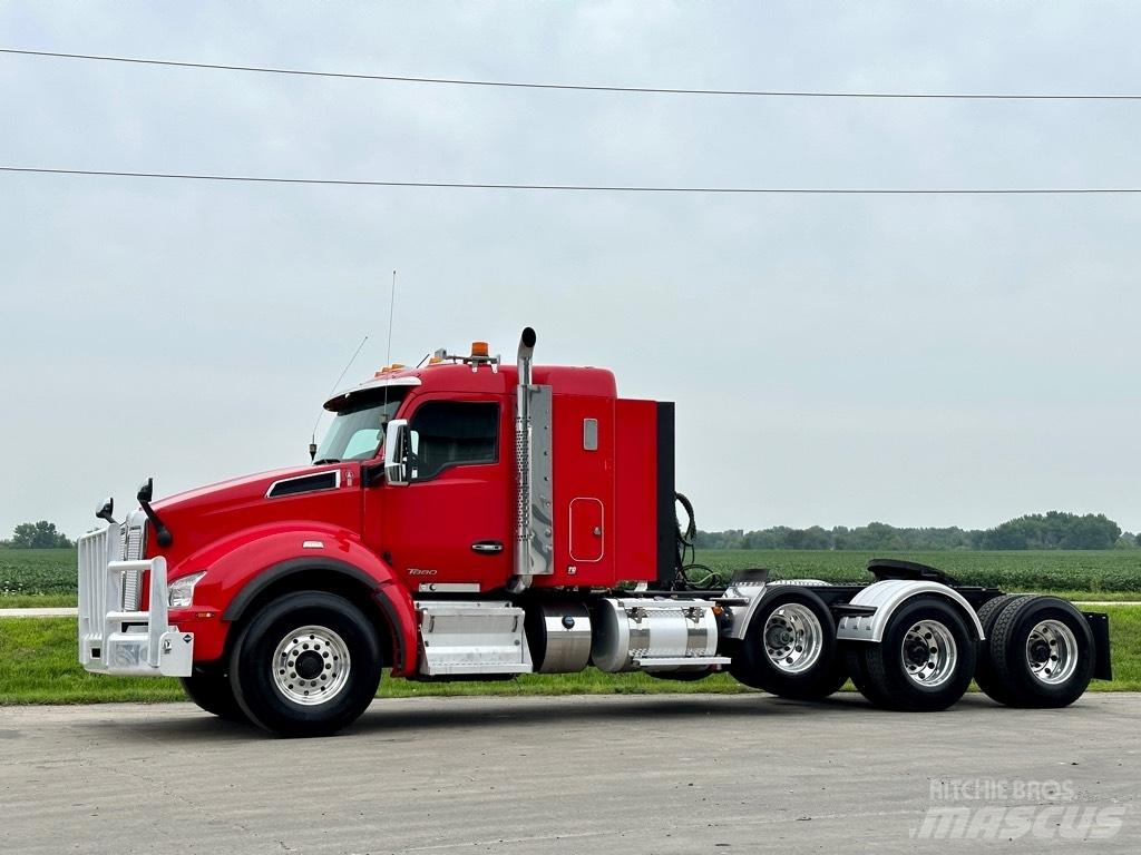 Kenworth T880 Autotractoare