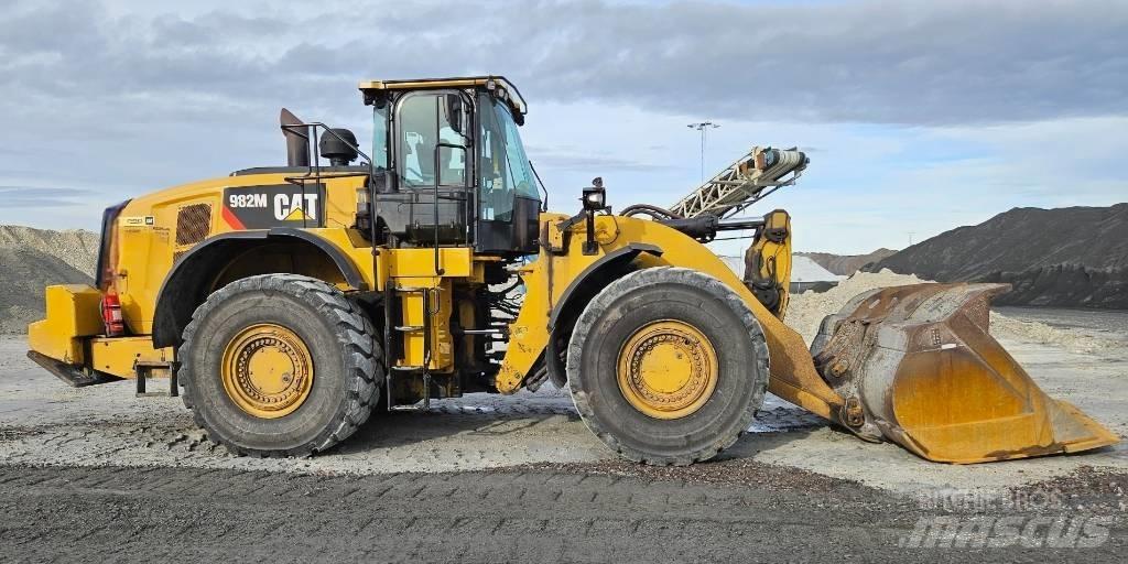 CAT 982 M Incarcator pe pneuri