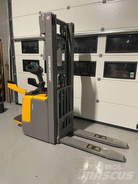 Jungheinrich ERC 214 Transpaleti autopropulsanti