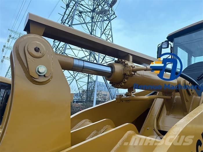 CAT 966H Incarcator pe pneuri
