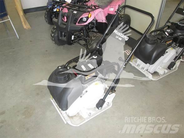 Mustang LF88 Cilindri compactori tractabili cu vibratii