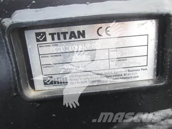 Titan CAT 320 Pistoane