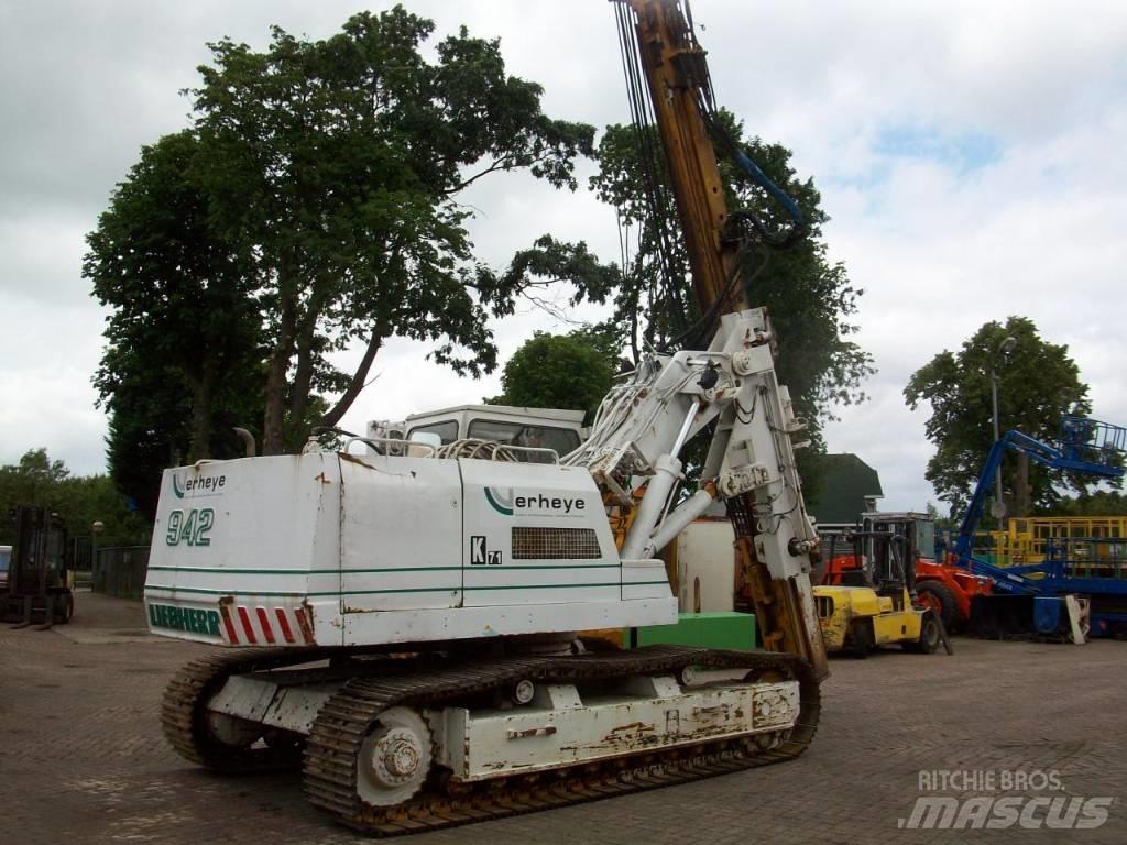 Liebherr R 942 Consolidare de santuri