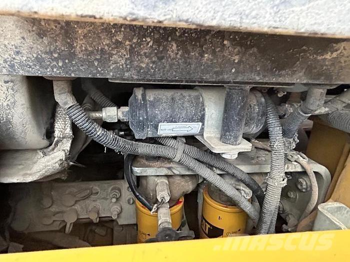 CAT 963D Incarcator pe pneuri