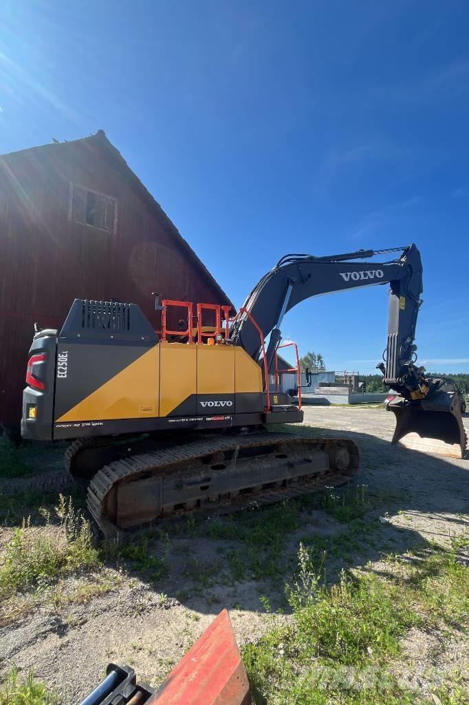Volvo EC 250 EL Excavatoare pe șenile

