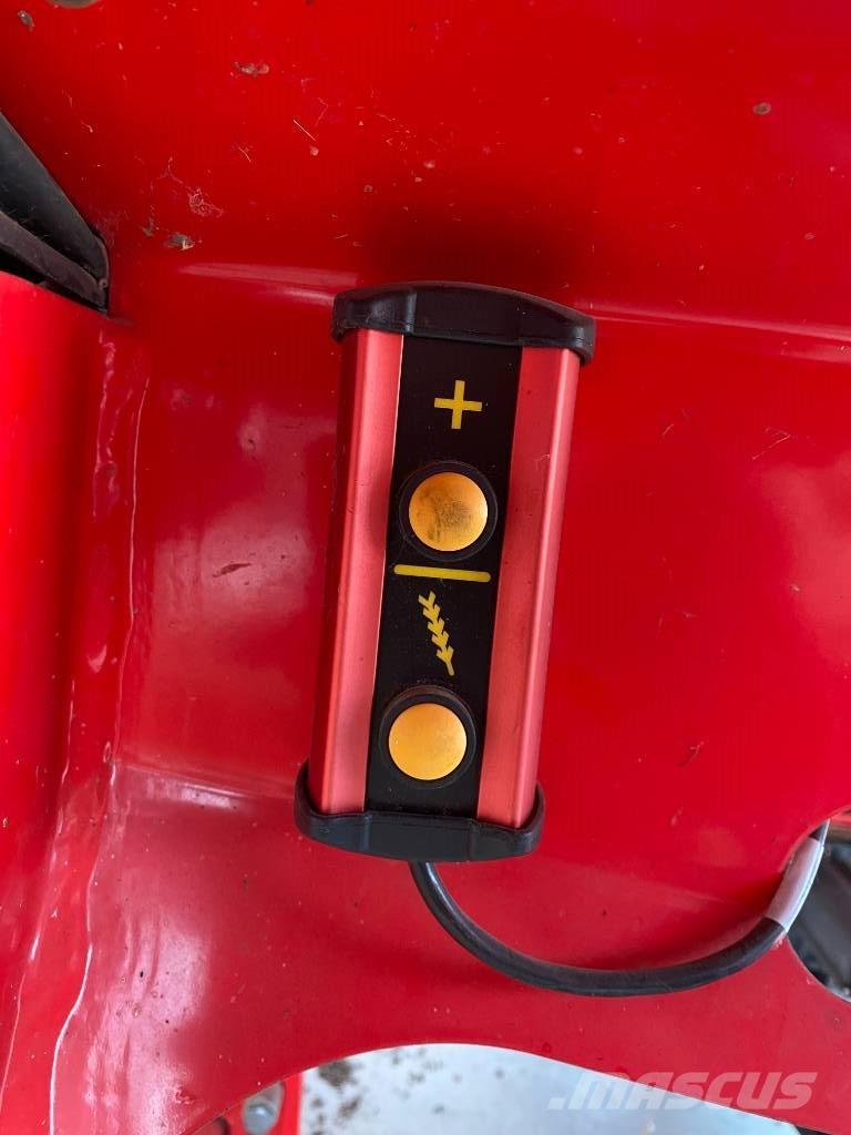 Väderstad FH 2200 Împrastierea mineralelor