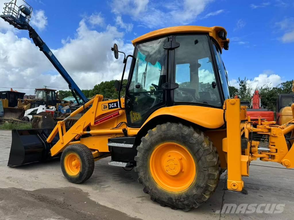 JCB 3 CX Buldoexcavatoare