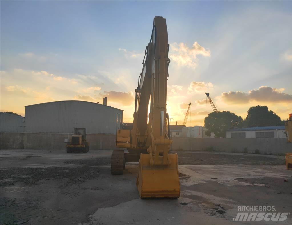 CAT 330B Excavatoare pe șenile

