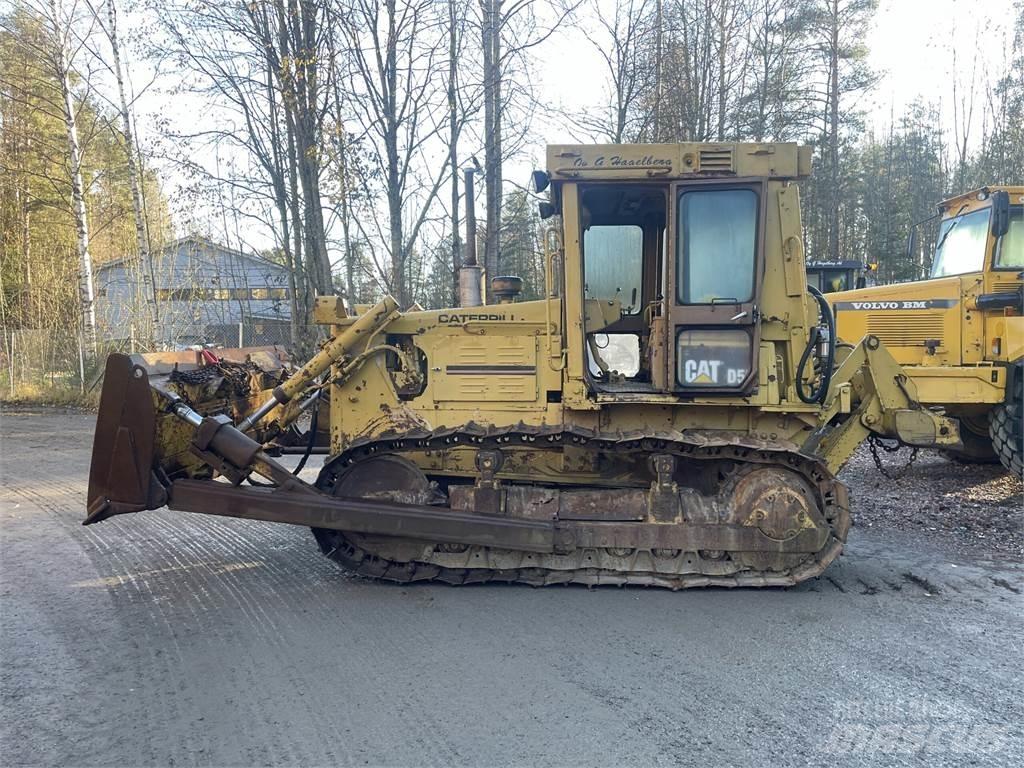 CAT D5B 44x890 Buldozere pe senile