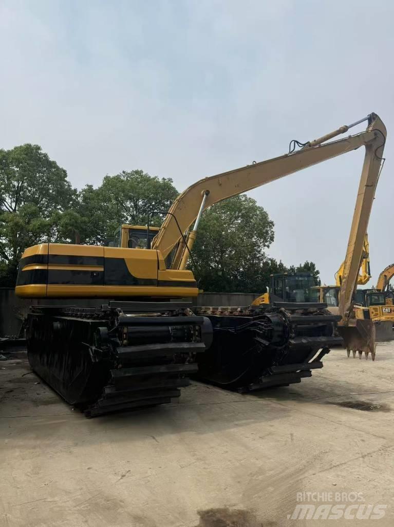CAT 320B Excavator amfibiu