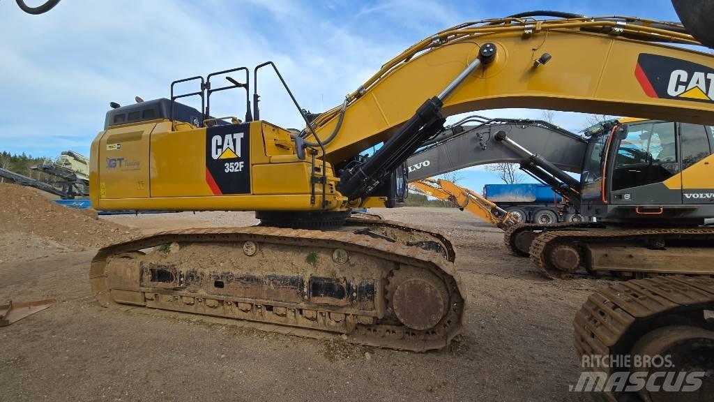 CAT 352 F Excavatoare pe șenile
