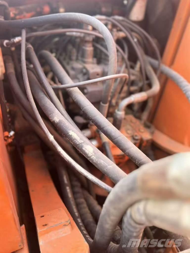Doosan DH150 W-7 Excavatoare cu roti