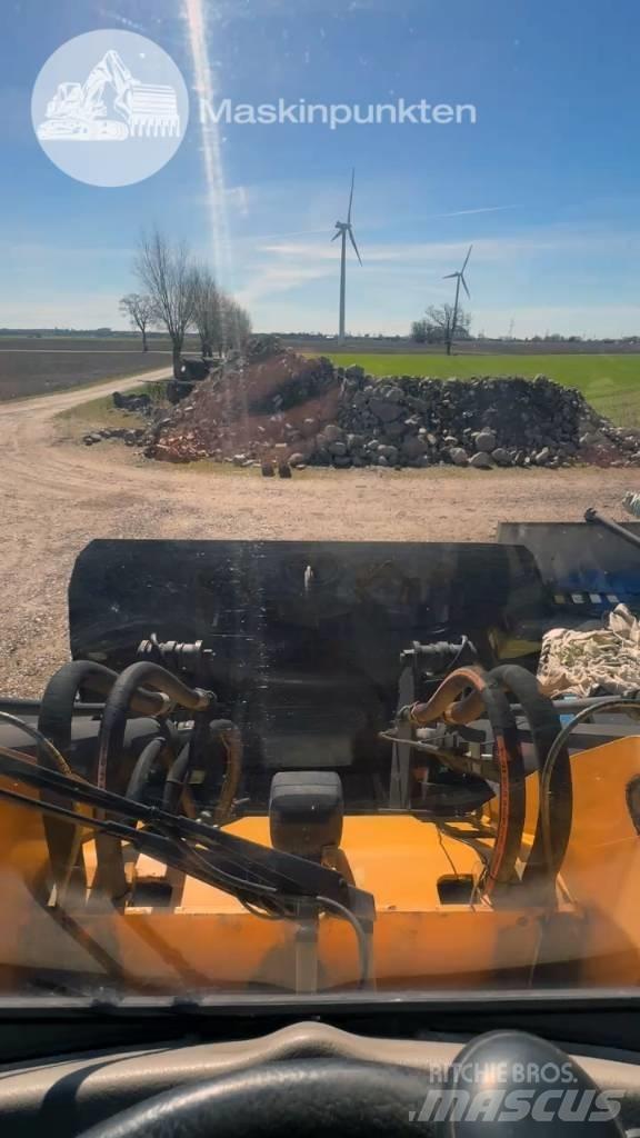 Ljungby L 20 Incarcator pe pneuri