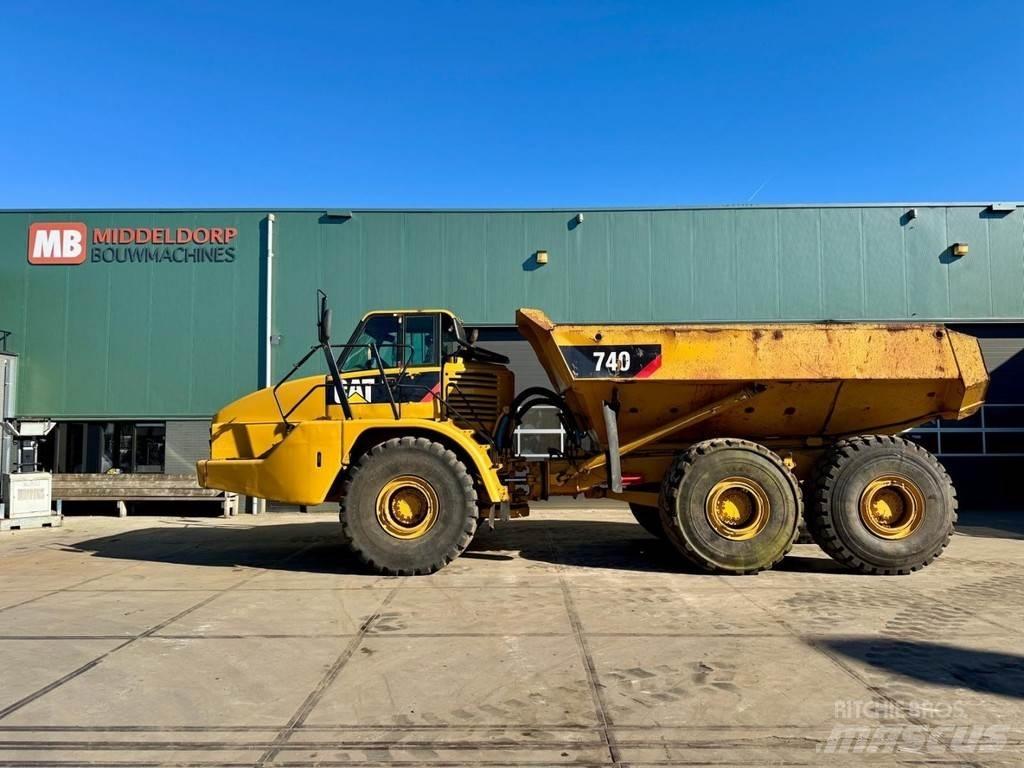 CAT 740 Transportoare articulate