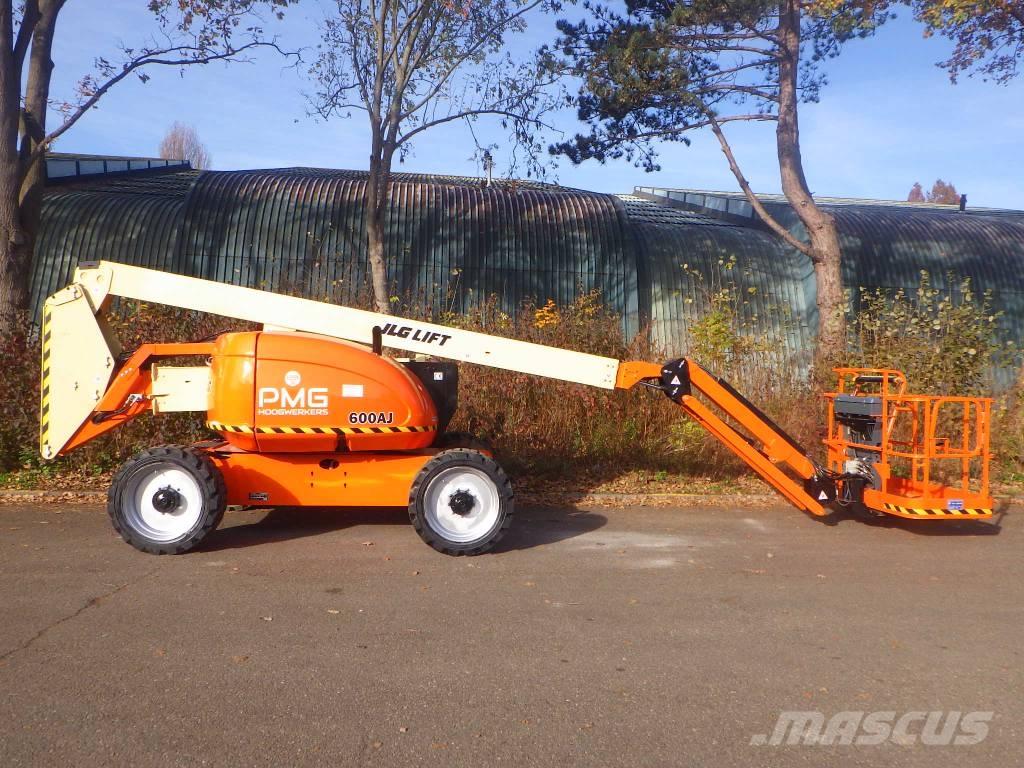 JLG 600AJ Nacele cu brat articulat