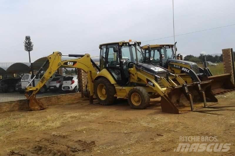CAT 428E Buldoexcavatoare