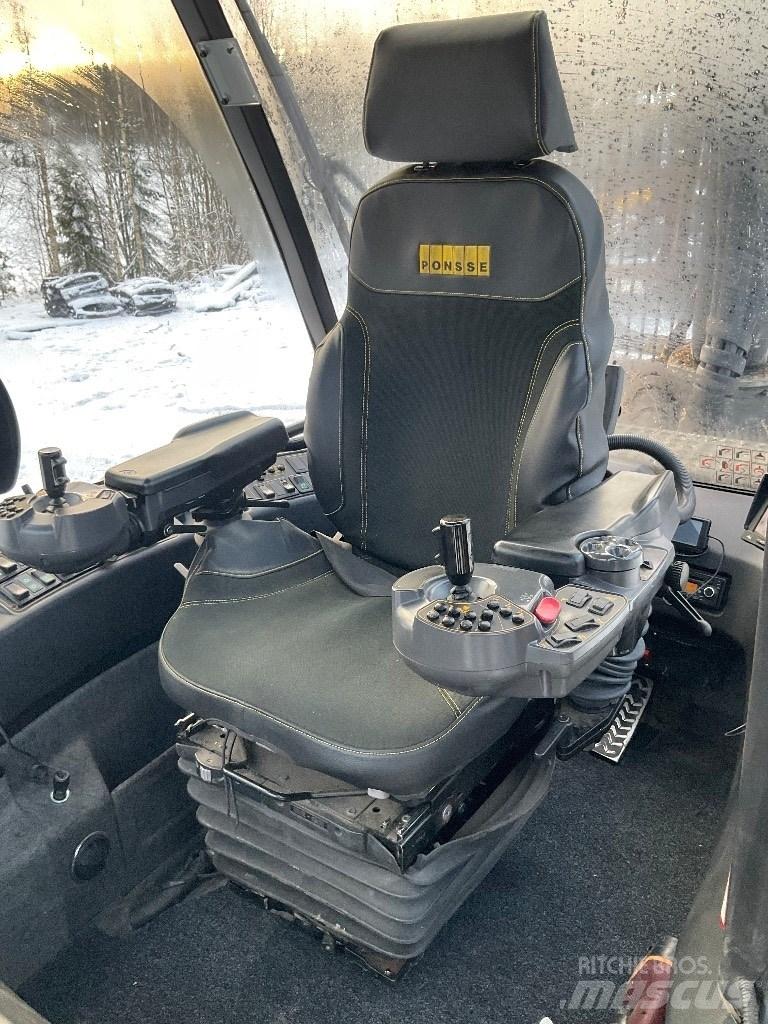 Ponsse WISENT 8W Transportoare