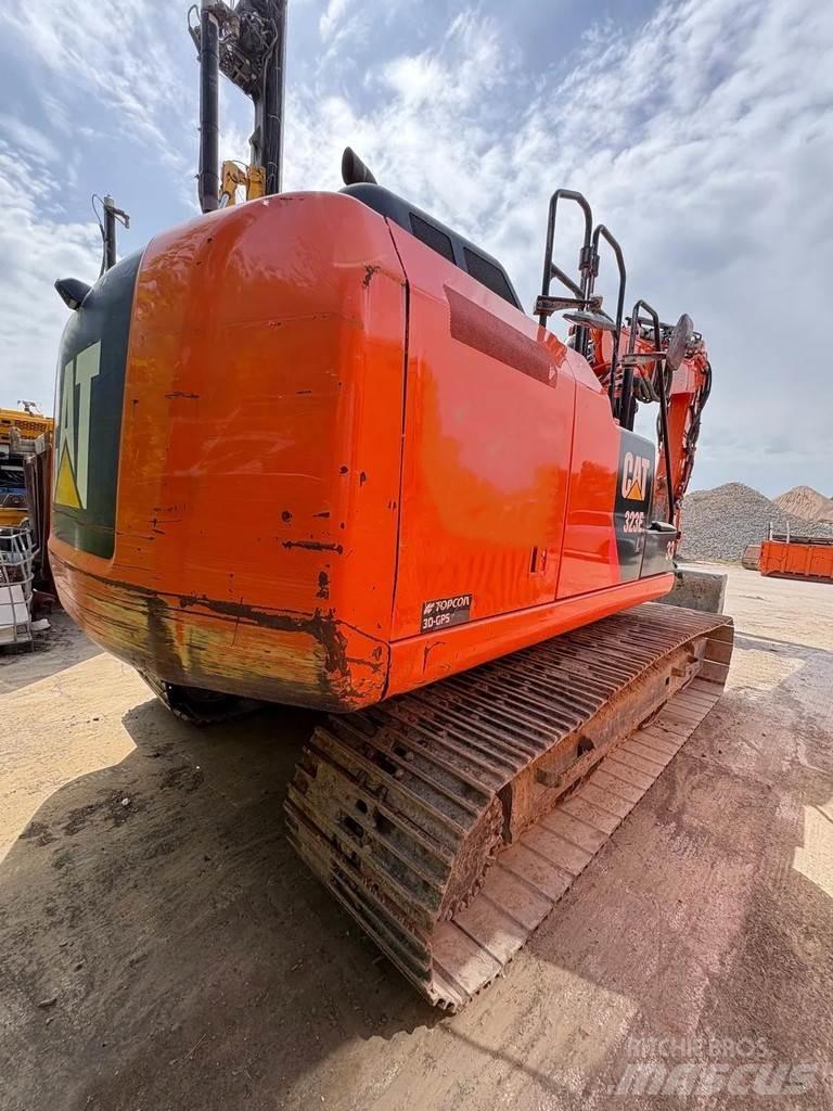 CAT 323E Excavatoare pe șenile
