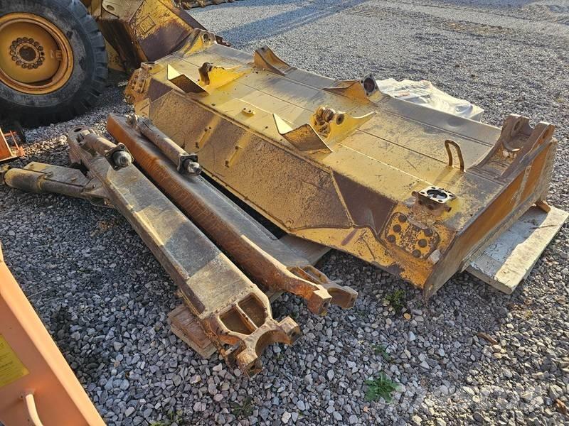 Komatsu D 65 WX-17 Buldozere pe senile