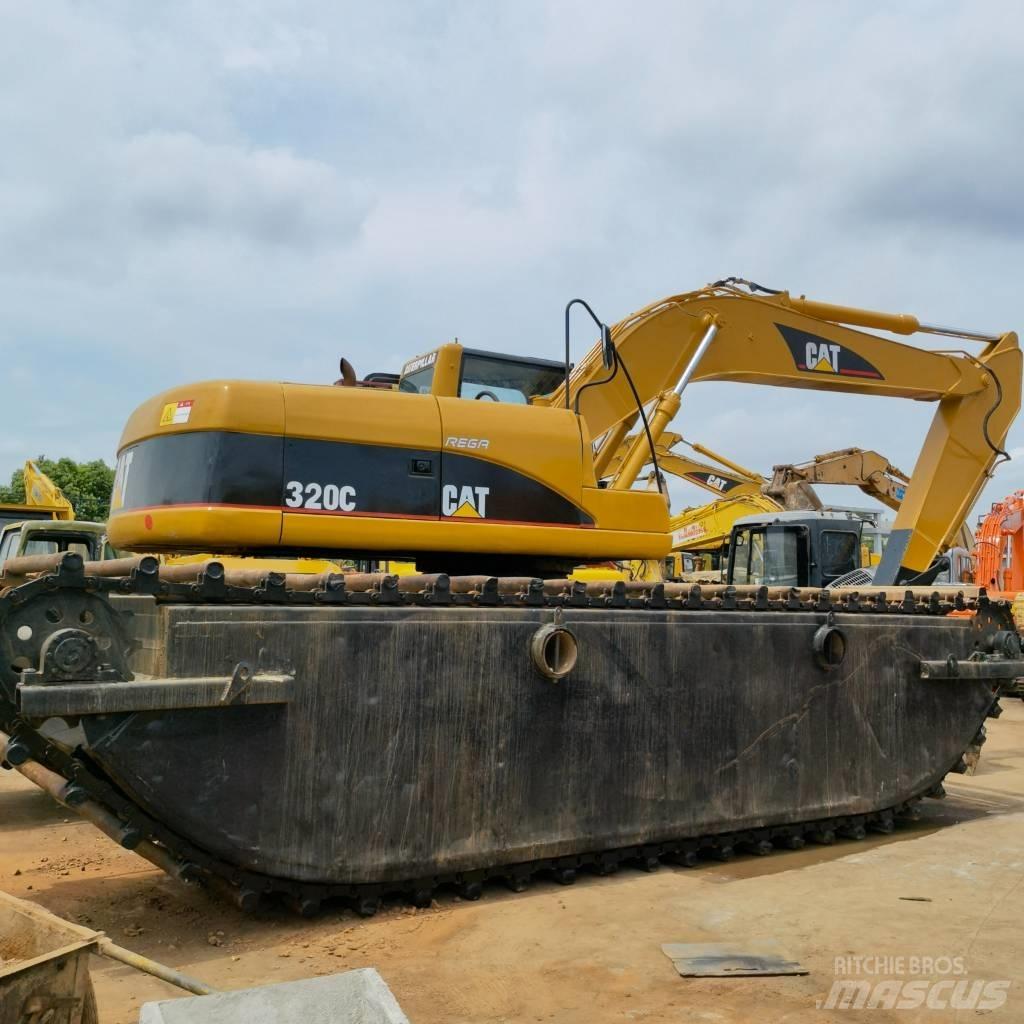CAT 320 C Excavator amfibiu