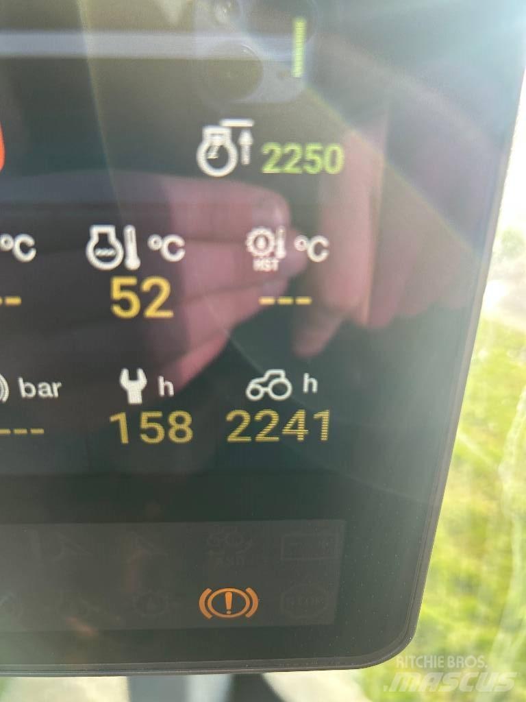 Valtra T235 Tractoare