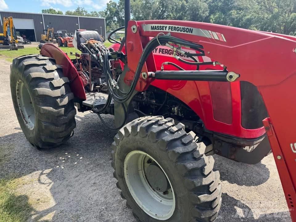Massey Ferguson 2635 Tractoare