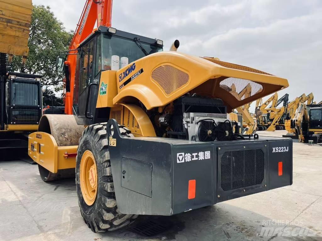 XCMG XS 223 J Compactoare monocilindrice