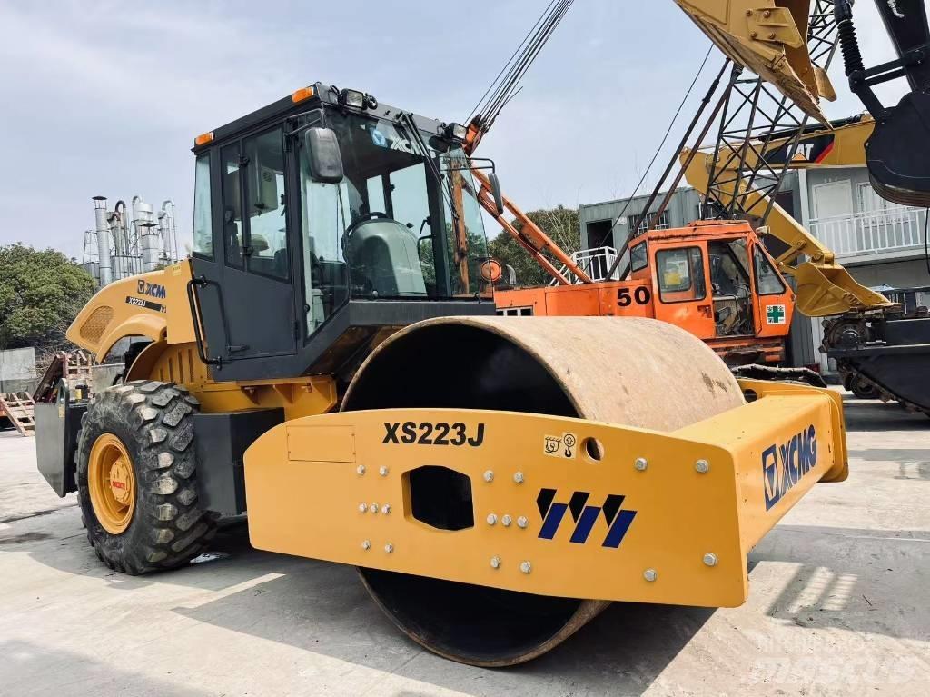 XCMG XS 223 J Compactoare monocilindrice