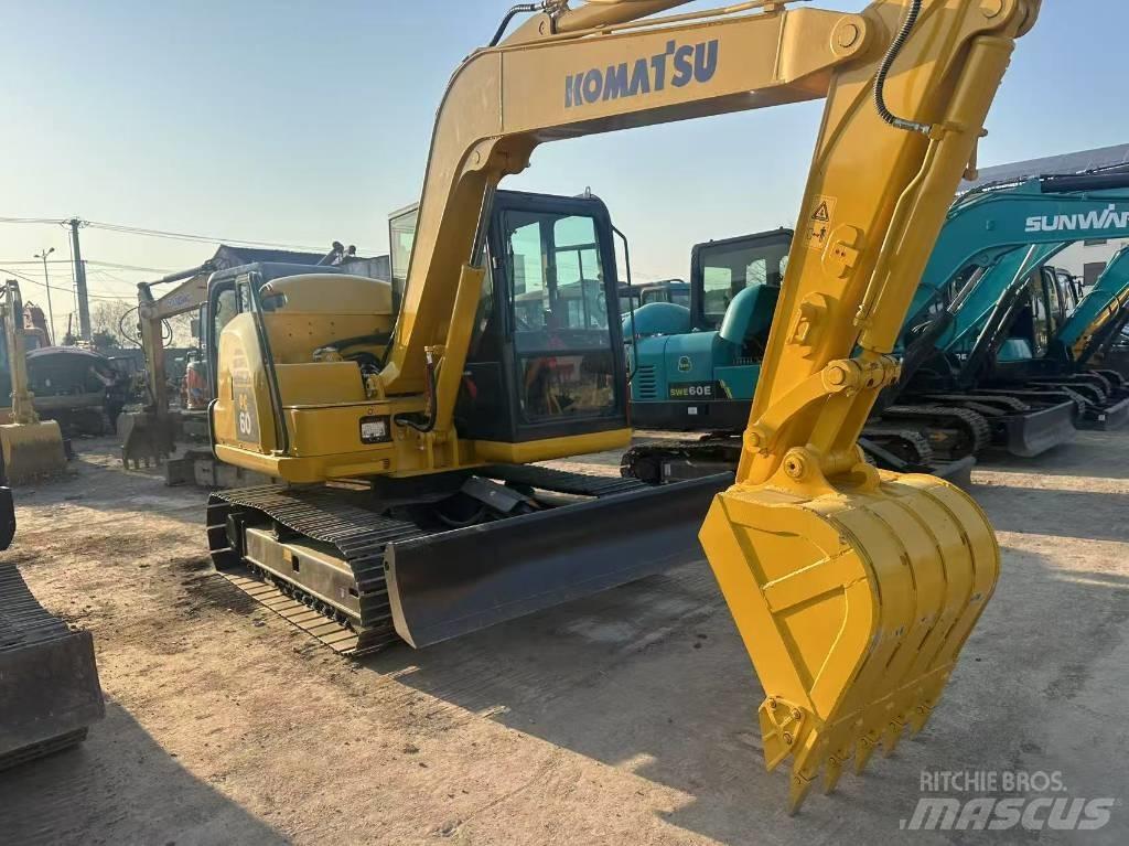Komatsu PC 60 Excavatoare pe șenile
